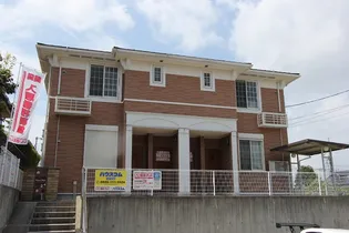 サニー ヒルズ【1階】の外観