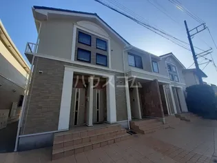 グリーンヴィラージュB棟【1階】の外観