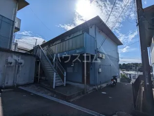 ワンズ イースト【2階】の外観