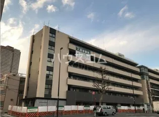 東京都新宿区市谷仲之町【マンション】の外観