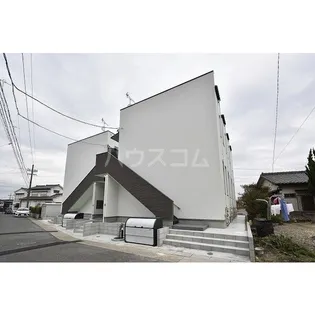 TROIS TOILESの画像