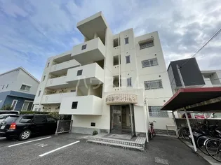 第一板倉マンションの画像