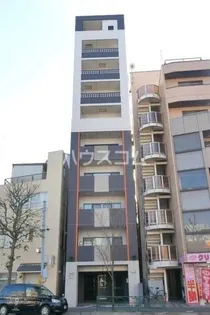 東京都新宿区弁天町【マンション】の外観