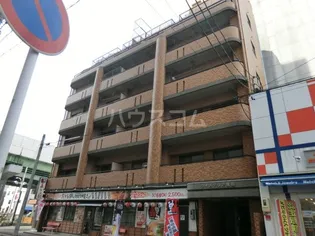 ウイステリア堀田【402号室】の外観