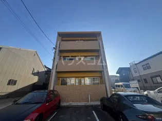 エスペランサ鳴海の画像