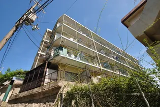 大阪府吹田市山手町4丁目【マンション】の外観