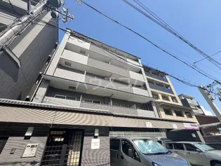 エターナルコート三条【4階】の外観