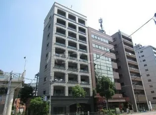 東京都新宿区大京町【マンション】の外観