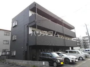 コンソラトゥール【3階】の外観