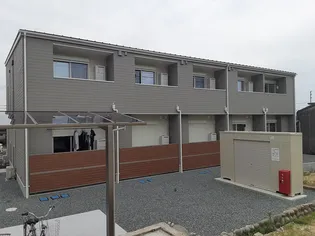 オランジュベール岸岡【1階】の外観