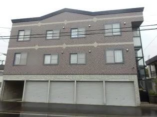 グレイ山花の画像