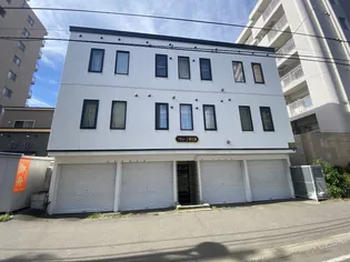 フラットJ南10条【203号室】の外観