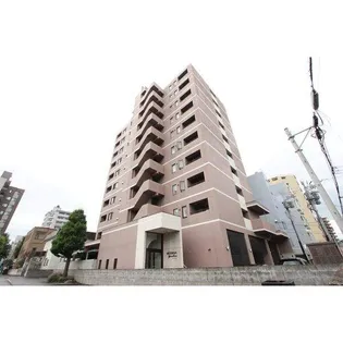 モデナ山鼻【201号室】の外観