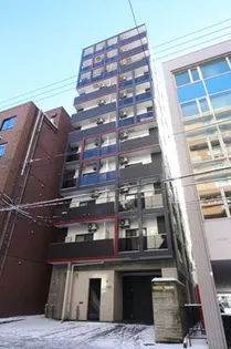 スペチアーレ・プリーモ【8階】の外観