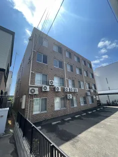 サンテラス宮の森【102号室】の外観