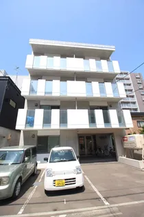 ラ・ルーチェ山鼻【303号室】の外観