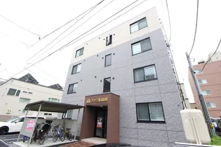 ファミル山鼻【201号室】の外観