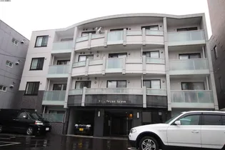 ル・ピエール桑園【4階】の外観