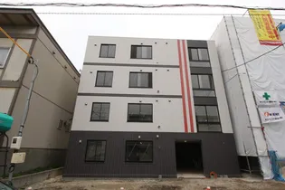 ラグジースペース栄通【4階】の外観