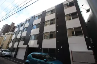 カヌレ【4階】の外観