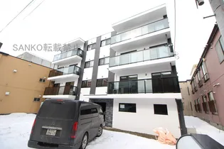 ルヌアージュ山鼻【301号号室】の外観