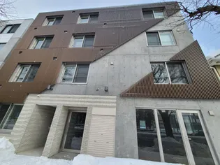 キングハウス学園前【3階】の外観