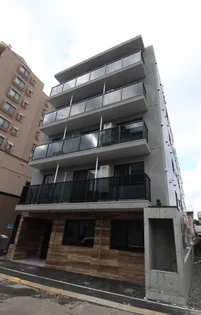 カレラ伏見【3階】の外観
