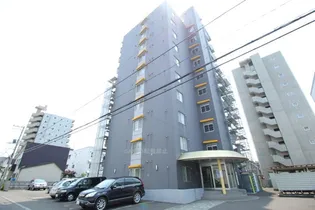 サイラム雅【7階】の外観