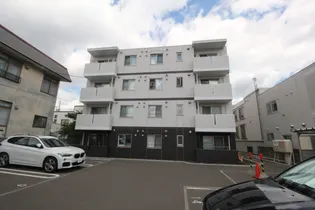 ビックイースト ネオ【1階】の外観