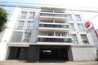 ボヌール学園前【4階】の外観