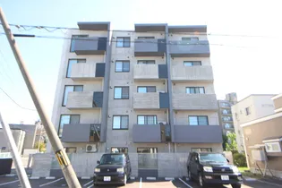 ラヴェーラ福住の画像