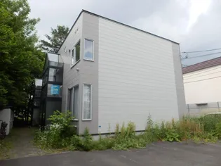 ベネッセ21【2階】の外観