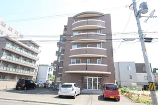 マイクレスト元町【502号室】の外観