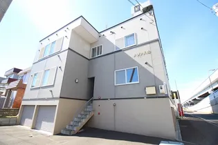 メゾン入山の画像