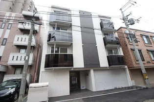 MEDIO ANDES【2階】の外観