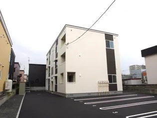 コンフォール平和通りの画像