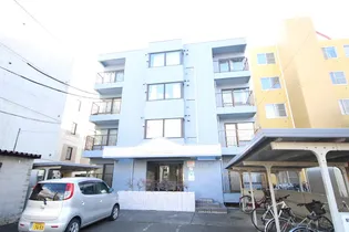 ベルメゾン北22条【1階】の外観