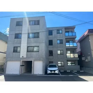 RANDWICK ASABUの画像