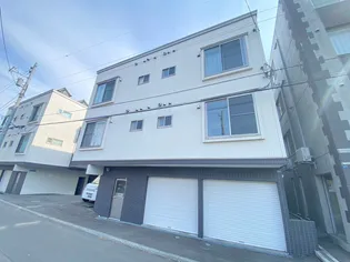 パークリュクスN18 ロイヤルヴィラ【201号室】の外観