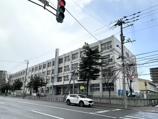 ALPHA平岸【1階】の周辺