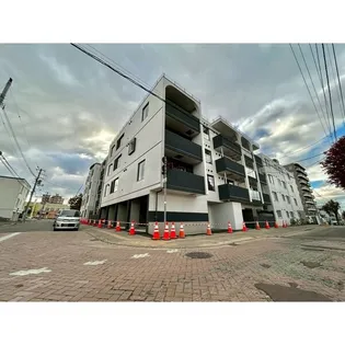 LEJON’S GARDEN(レージョンズガーデン)【3階】の外観