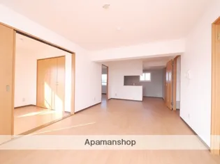 パークハイツH【4階】の居間