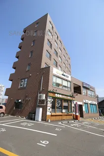 北海道札幌市東区北九条東8丁目【マンション】の外観