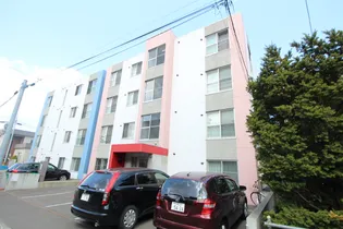 N32 B棟【4階】の外観