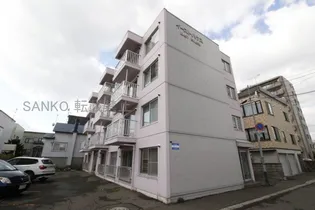 イーストハウスの画像