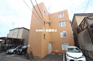 イーストコートの画像