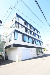 エルフィーネⅢ【00302号室】の外観