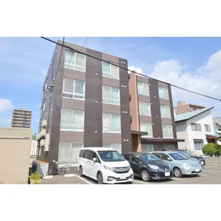イーシティ山鼻【4階】の外観