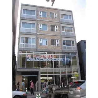 クラージュビル【4階】の外観