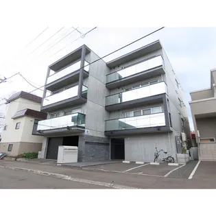 RS18(アールエス18)【2階】の外観